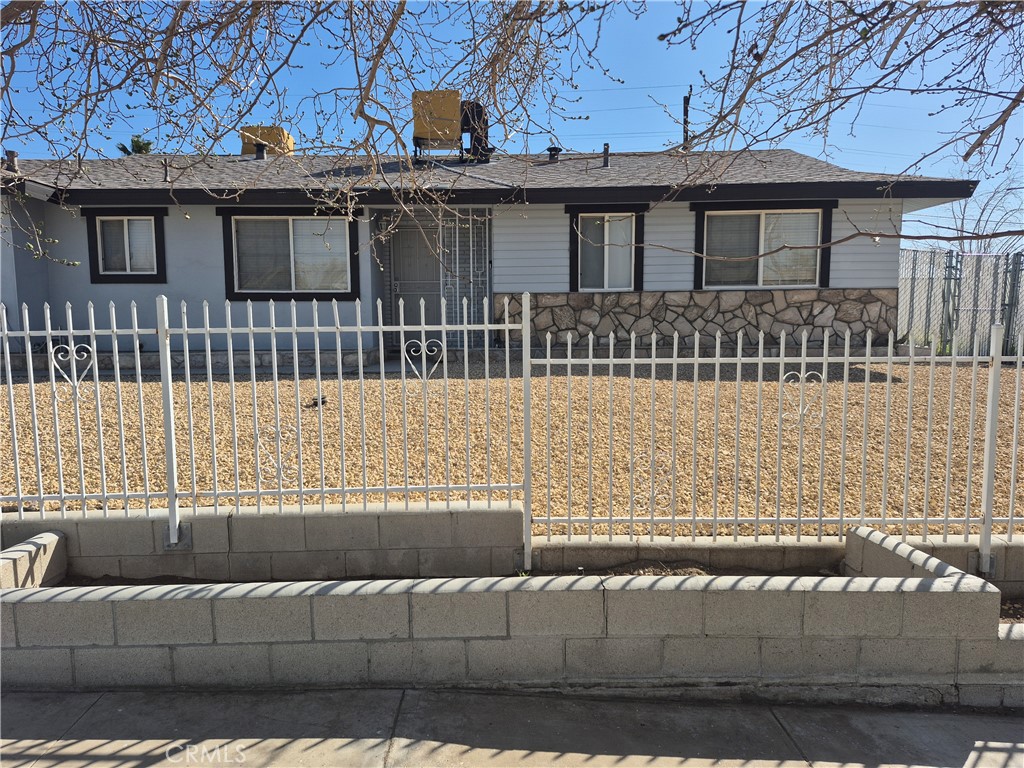 37149 Camarillo Property Photo 2