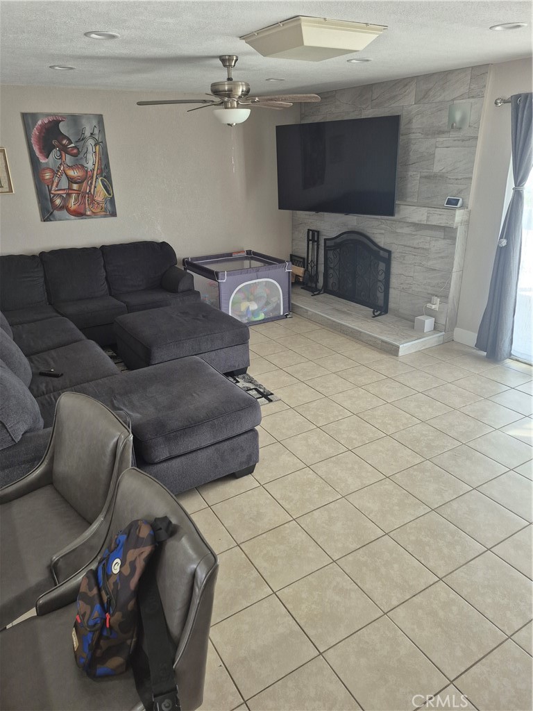 37149 Camarillo Property Photo 14