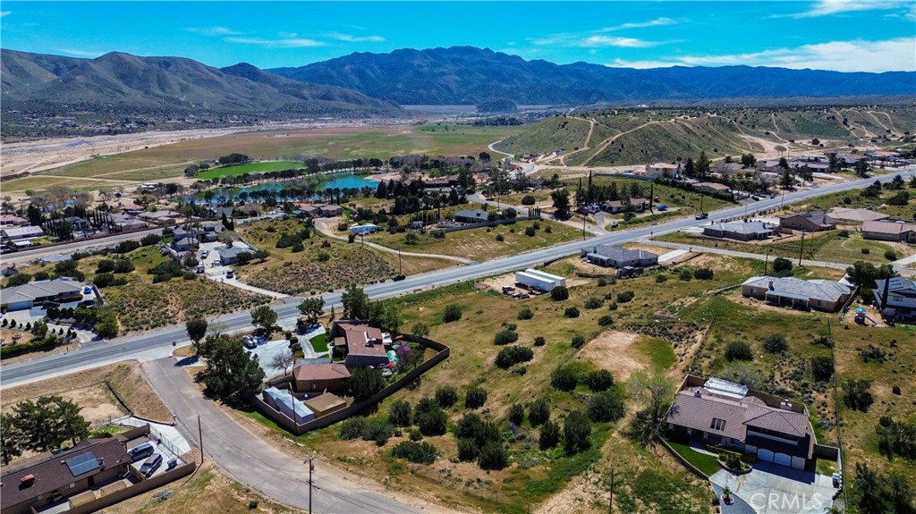 39833319 Plumas Property Photo 32