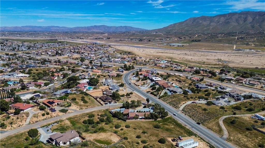 39833319 Plumas Property Photo 38