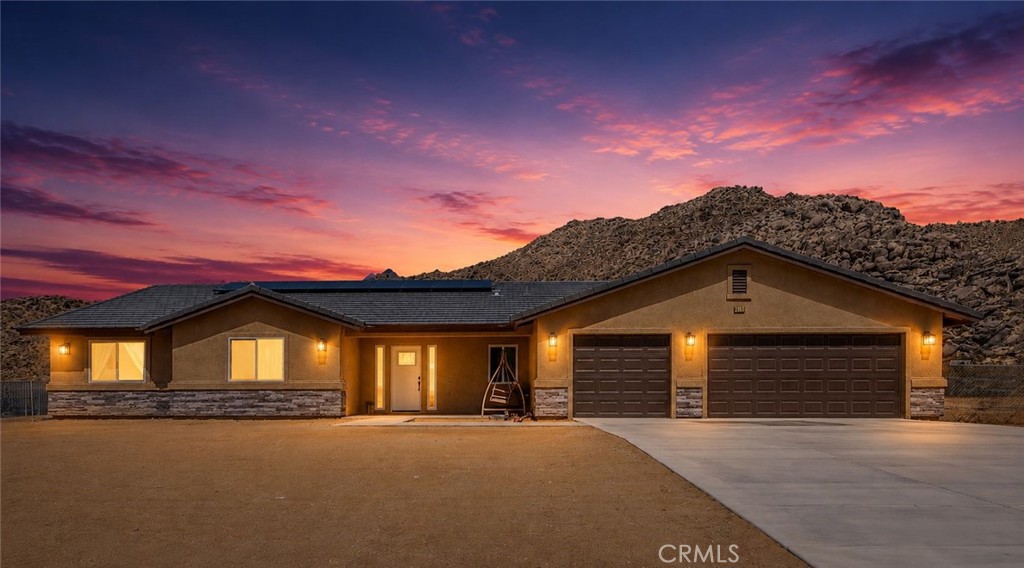 24162 Shoshone Road Property Photo 1