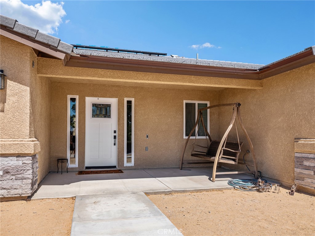 24162 Shoshone Road Property Photo 3