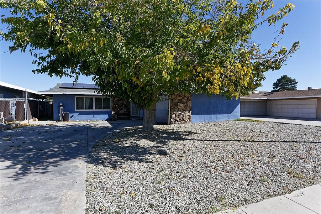 14035 Wimbleton Drive Property Photo 2