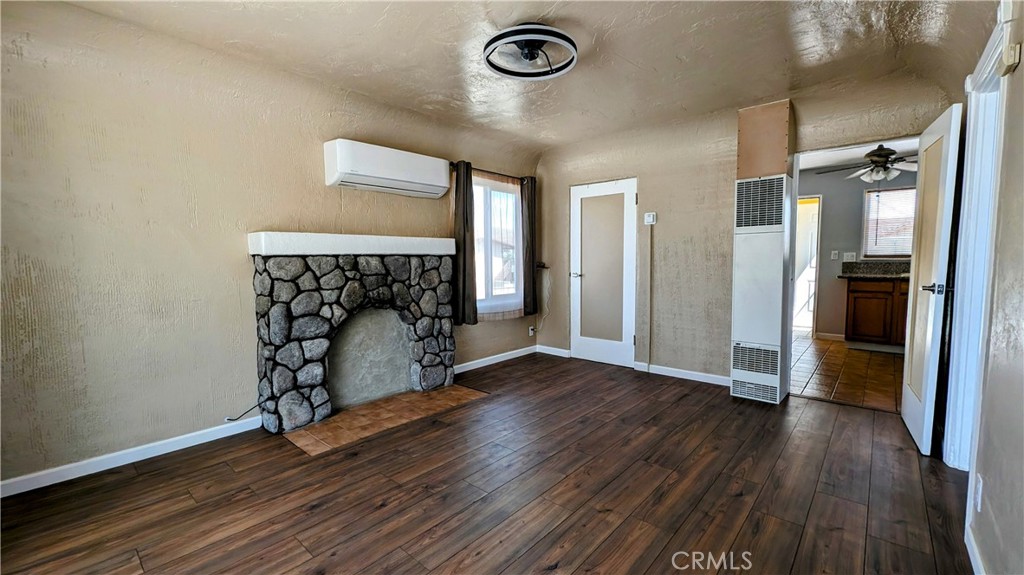 HD26059886 Property Photo 5