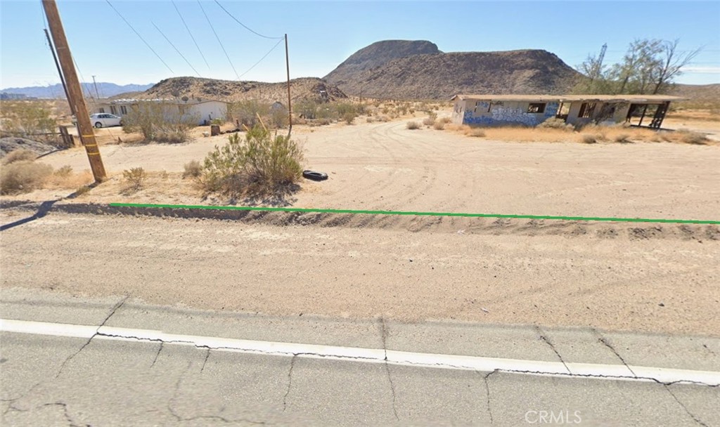 35125 Yermo Road Property Photo 2
