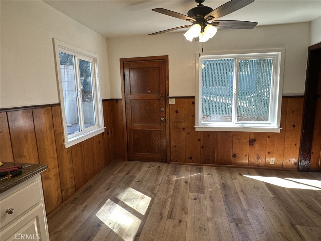 215 Western Property Photo 8