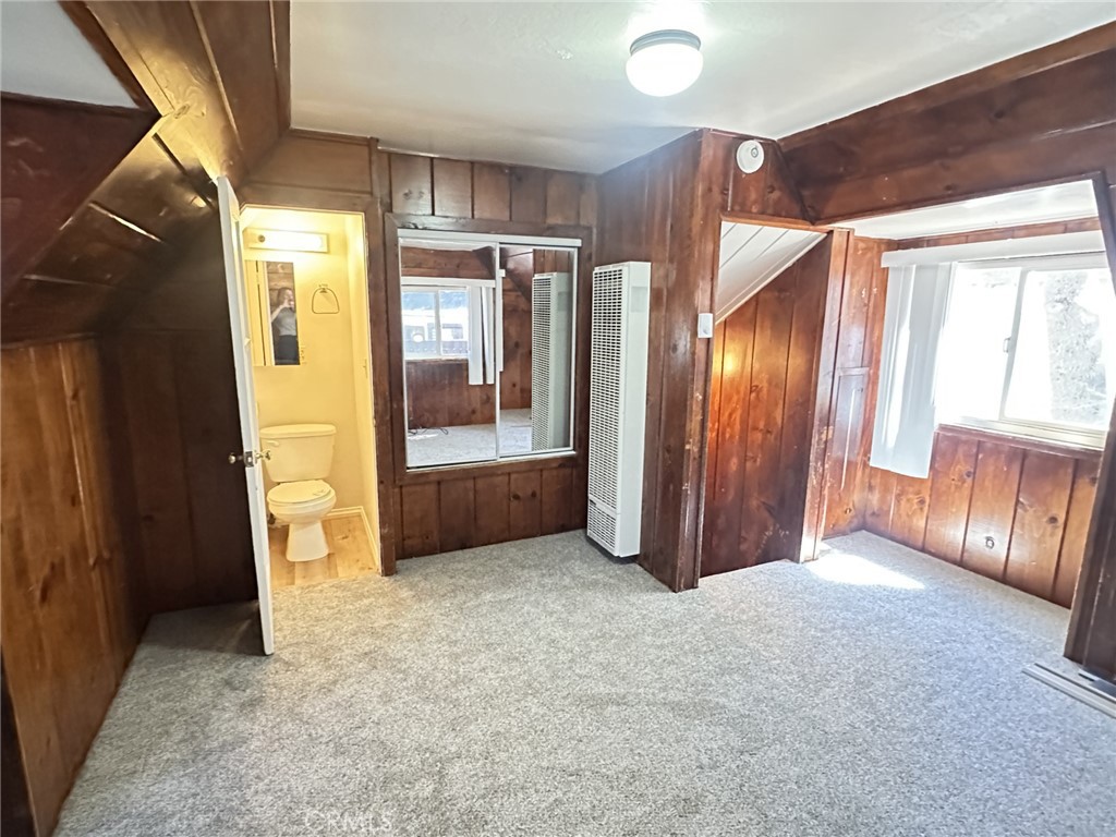 215 Western Property Photo 16