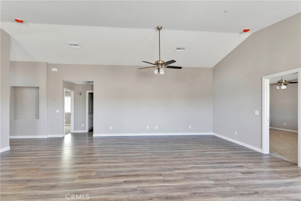 1230 Savanna Drive Property Photo 5