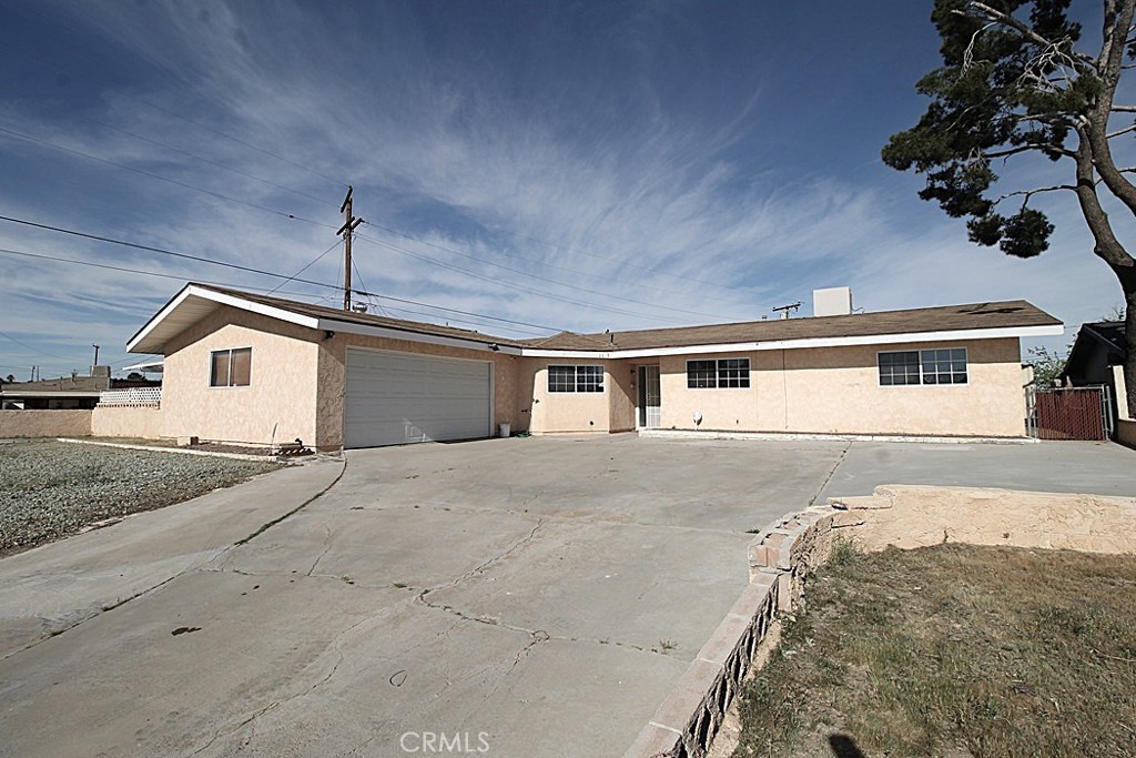 1105 Bigger Property Photo 1