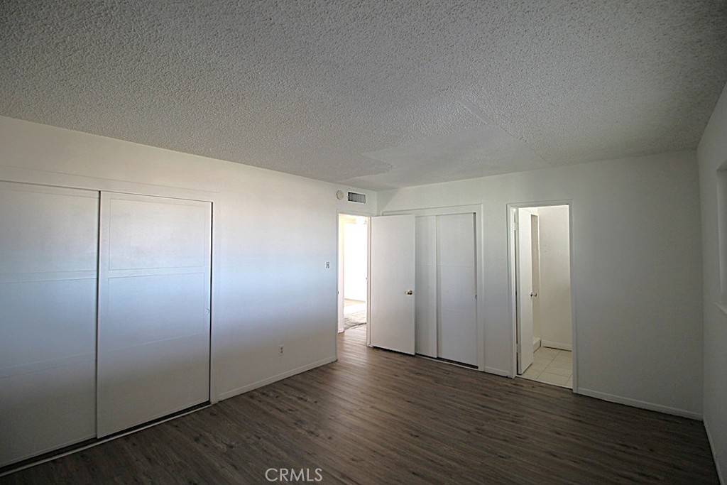 1105 Bigger Property Photo 17