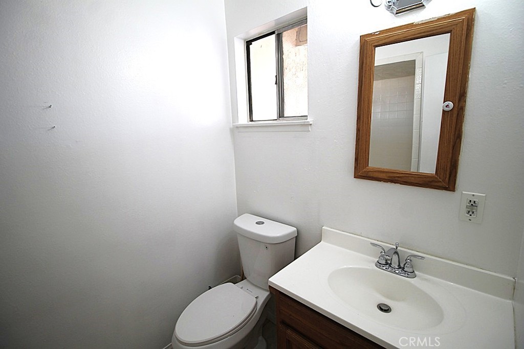 1105 Bigger Property Photo 18