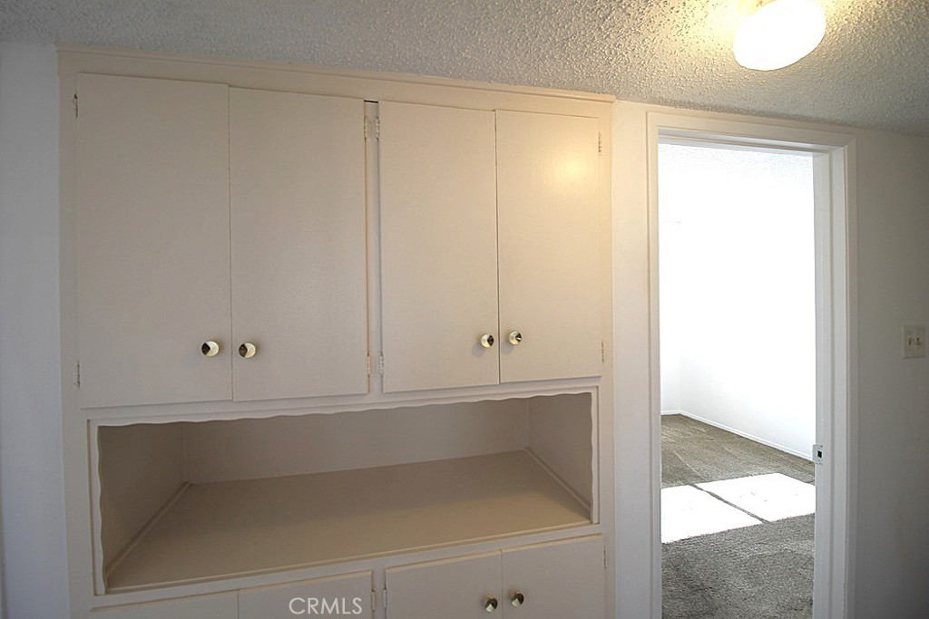 1105 Bigger Property Photo 20