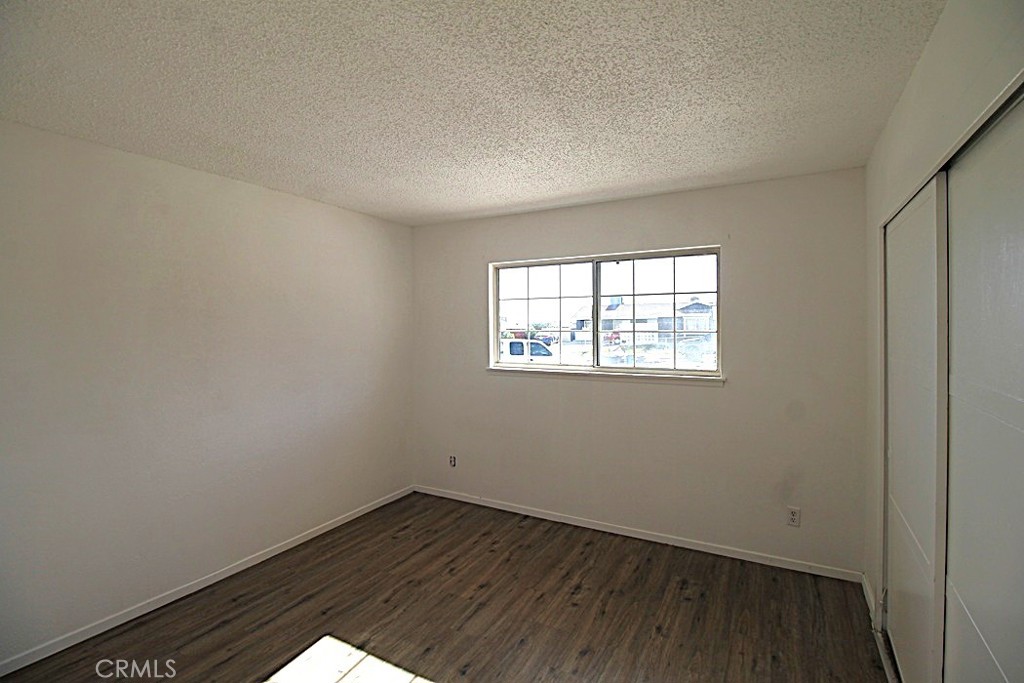 1105 Bigger Property Photo 22