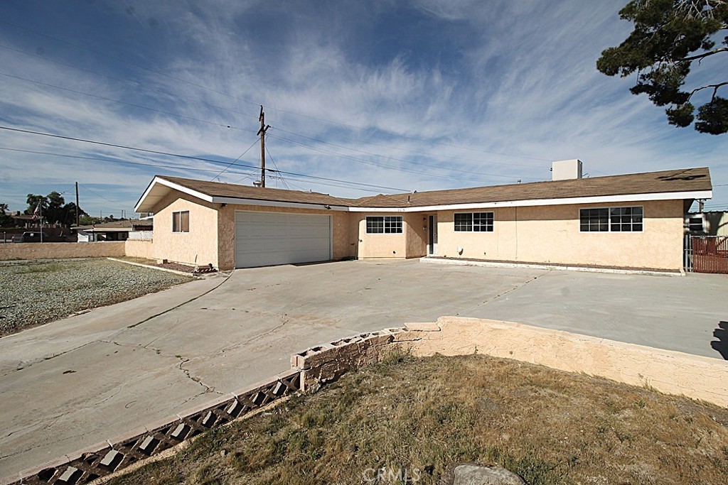 1105 Bigger Property Photo 30