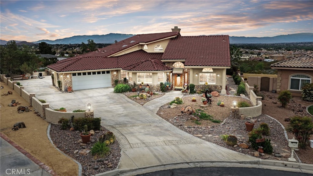 17662 Ridge View Court Property Photo 1