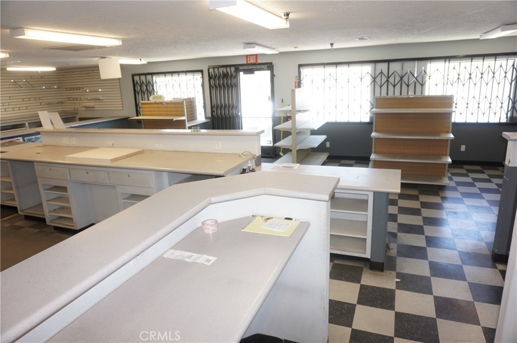 11810 I Avenue Property Photo 5