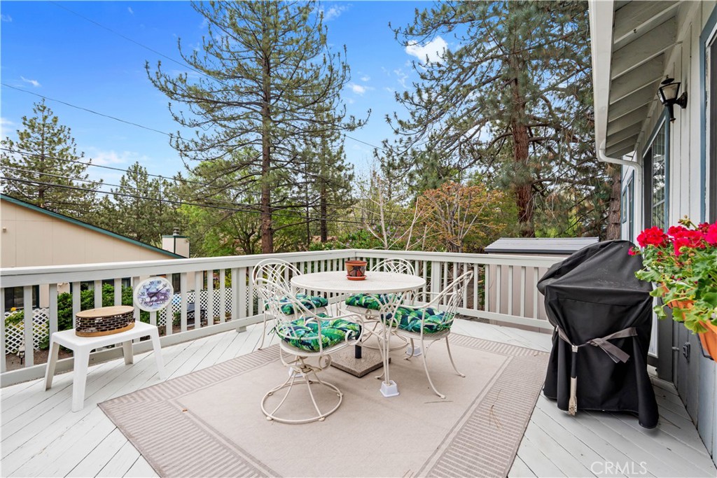 5375 Chaumont Property Photo 6