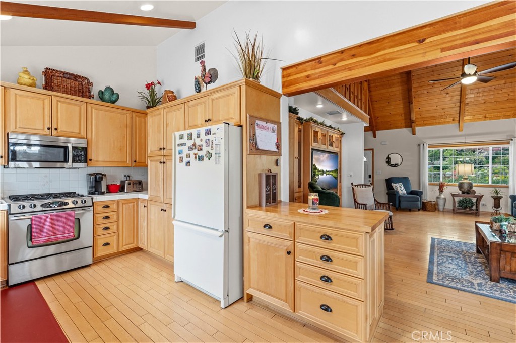 5375 Chaumont Property Photo 8