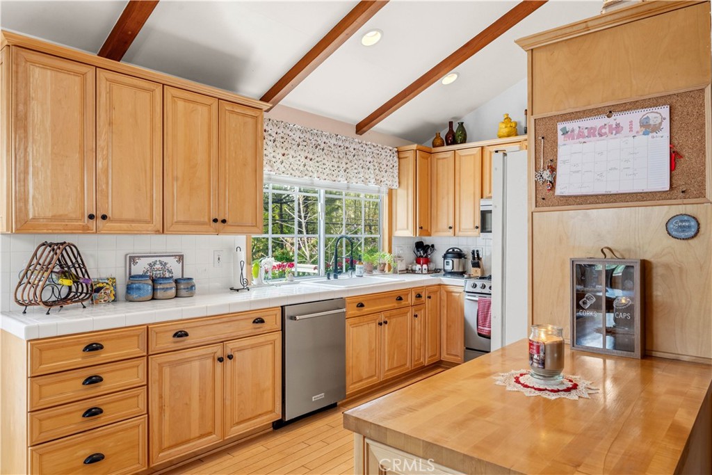 5375 Chaumont Property Photo 10