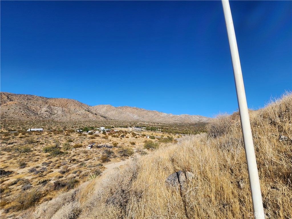 29 Palms Highway Property Photo 5