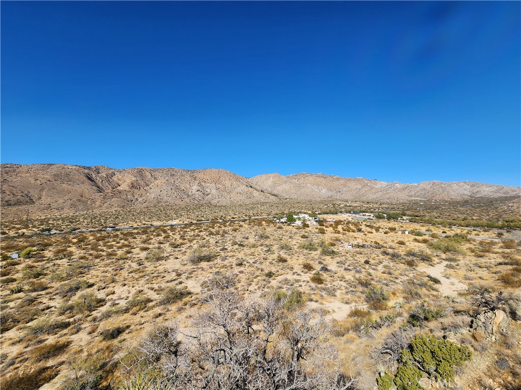 29 Palms Highway Property Photo 6