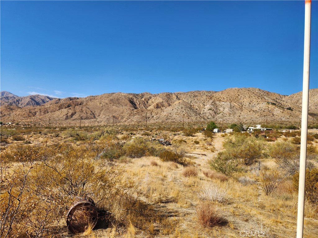 29 Palms Highway Property Photo 11