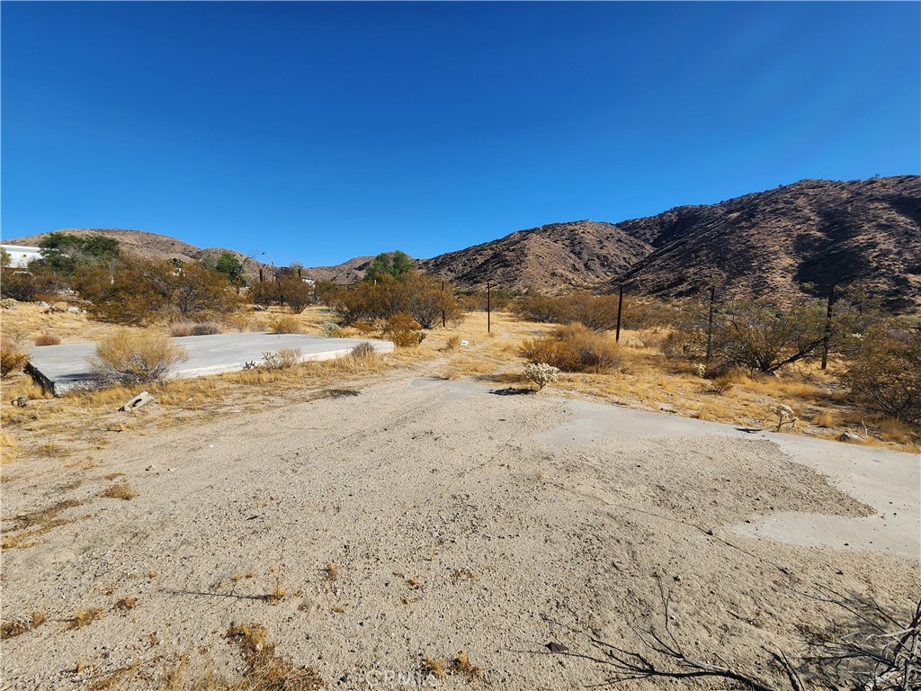 29 Palms Highway Property Photo 18