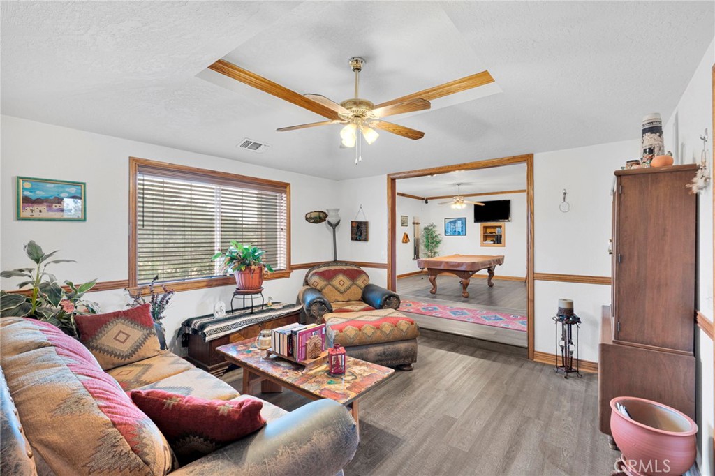 12830 Cedar Property Photo 9