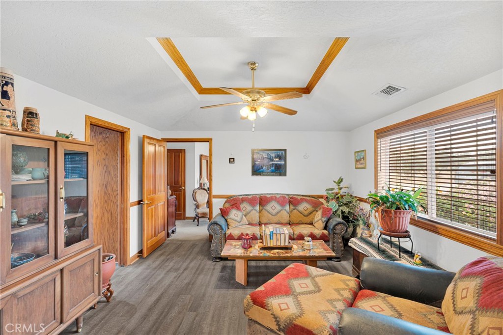 12830 Cedar Property Photo 10