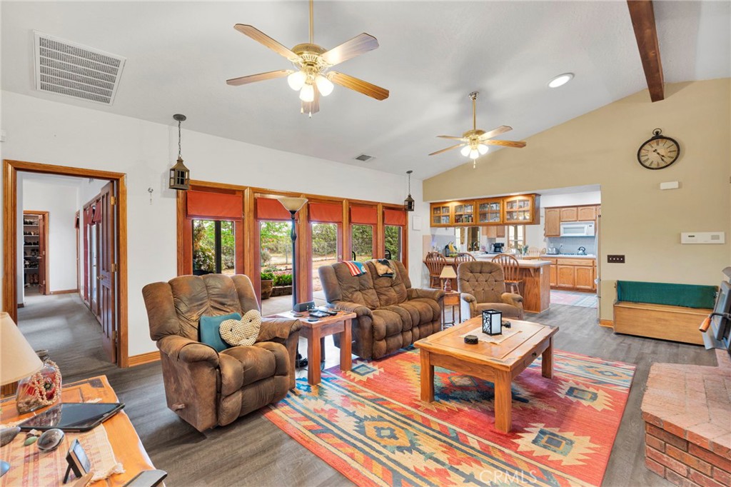 12830 Cedar Property Photo 14