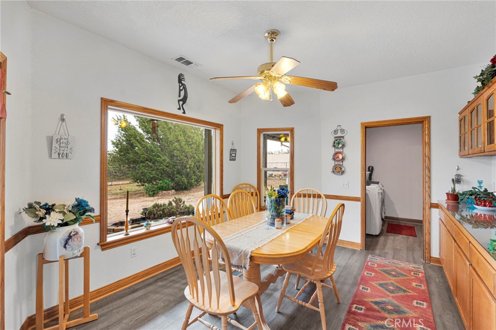 12830 Cedar Property Photo 15