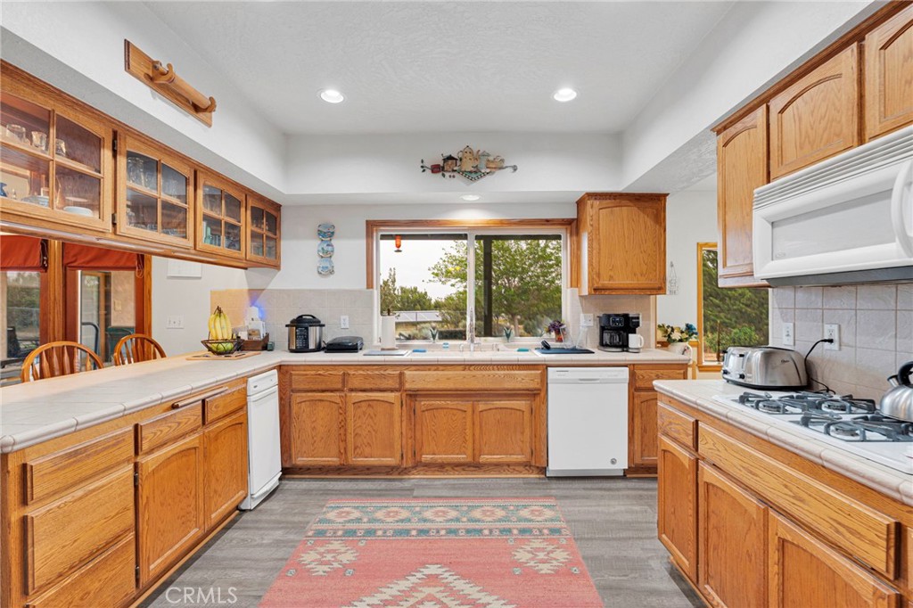 12830 Cedar Property Photo 20