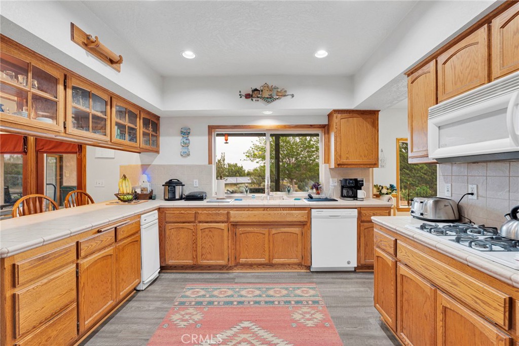 12830 Cedar Property Photo 20