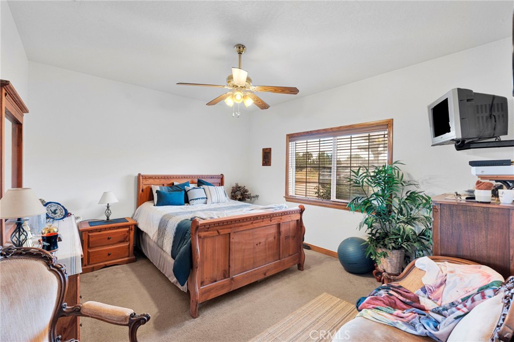 12830 Cedar Property Photo 25