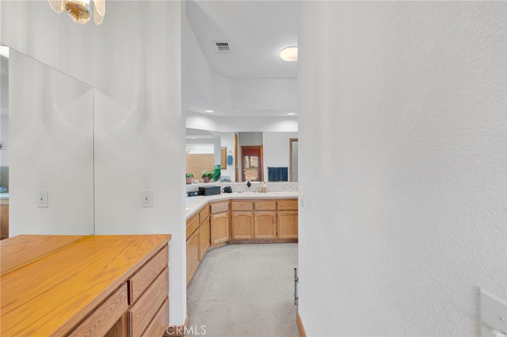 12830 Cedar Property Photo 40