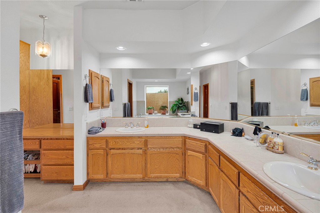 12830 Cedar Property Photo 41