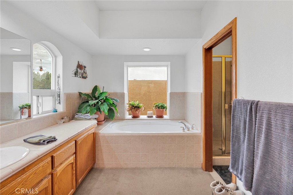 12830 Cedar Property Photo 42