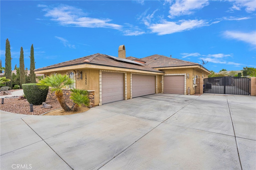 12935 Galewood Property Photo 4
