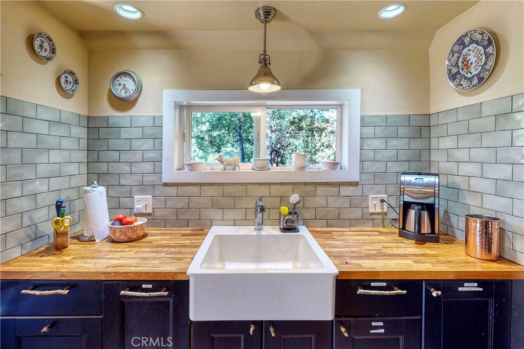 177 Craghill Property Photo 15