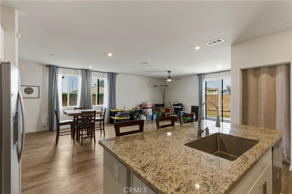 1726 Plume Property Photo 5