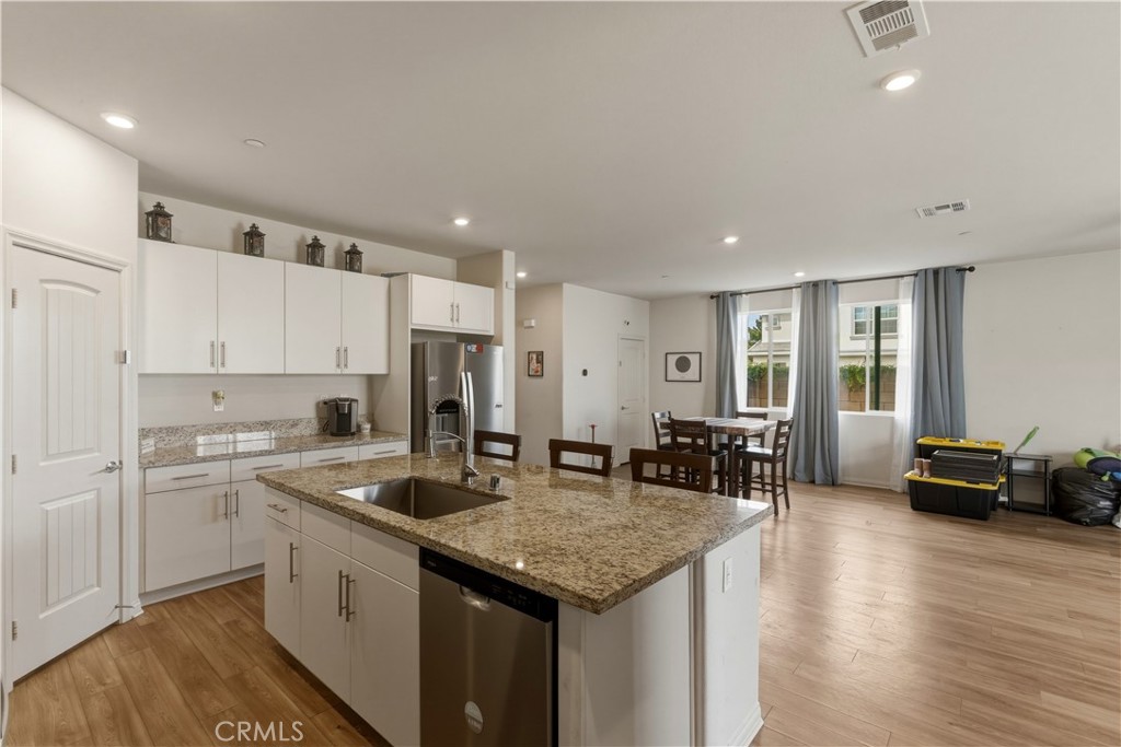 1726 Plume Property Photo 6