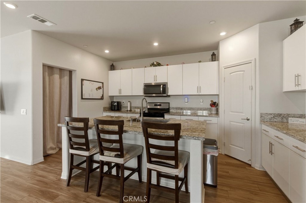 1726 Plume Property Photo 8