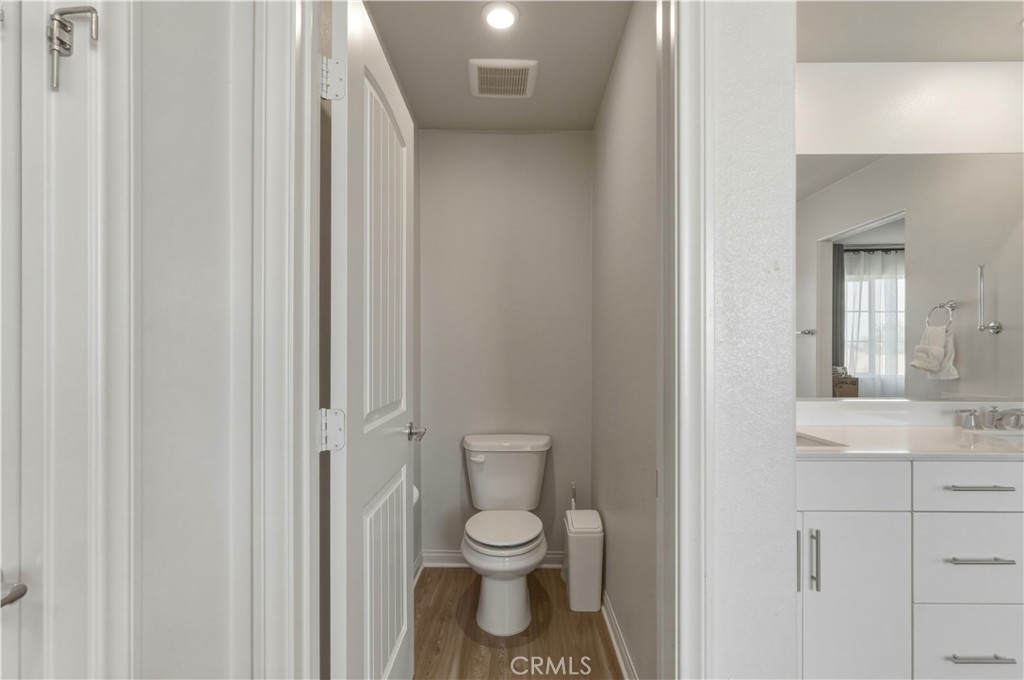 1726 Plume Property Photo 23