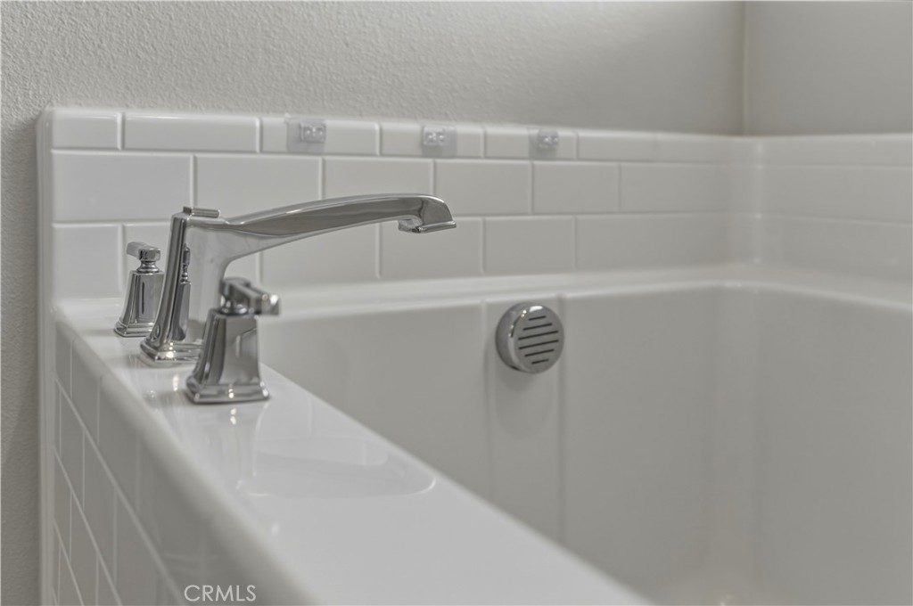 1726 Plume Property Photo 28