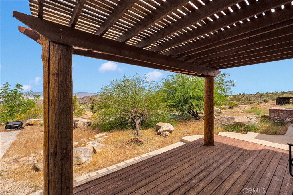 7985 Baker Property Photo 5