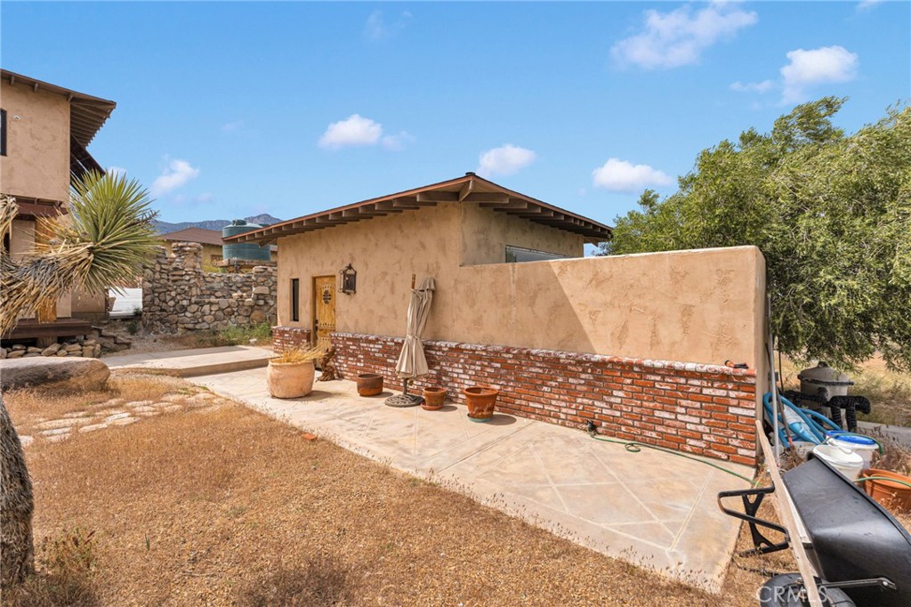 7985 Baker Property Photo 8