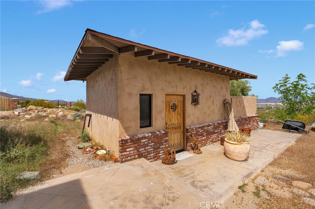 7985 Baker Property Photo 9