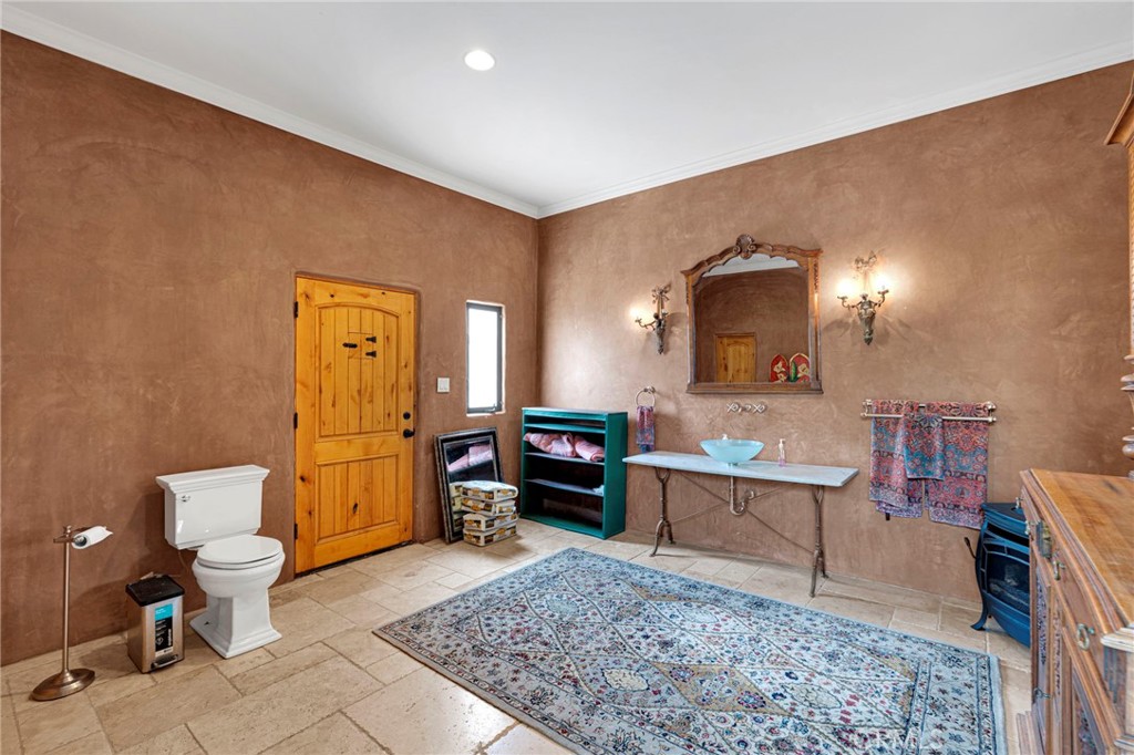 7985 Baker Property Photo 35
