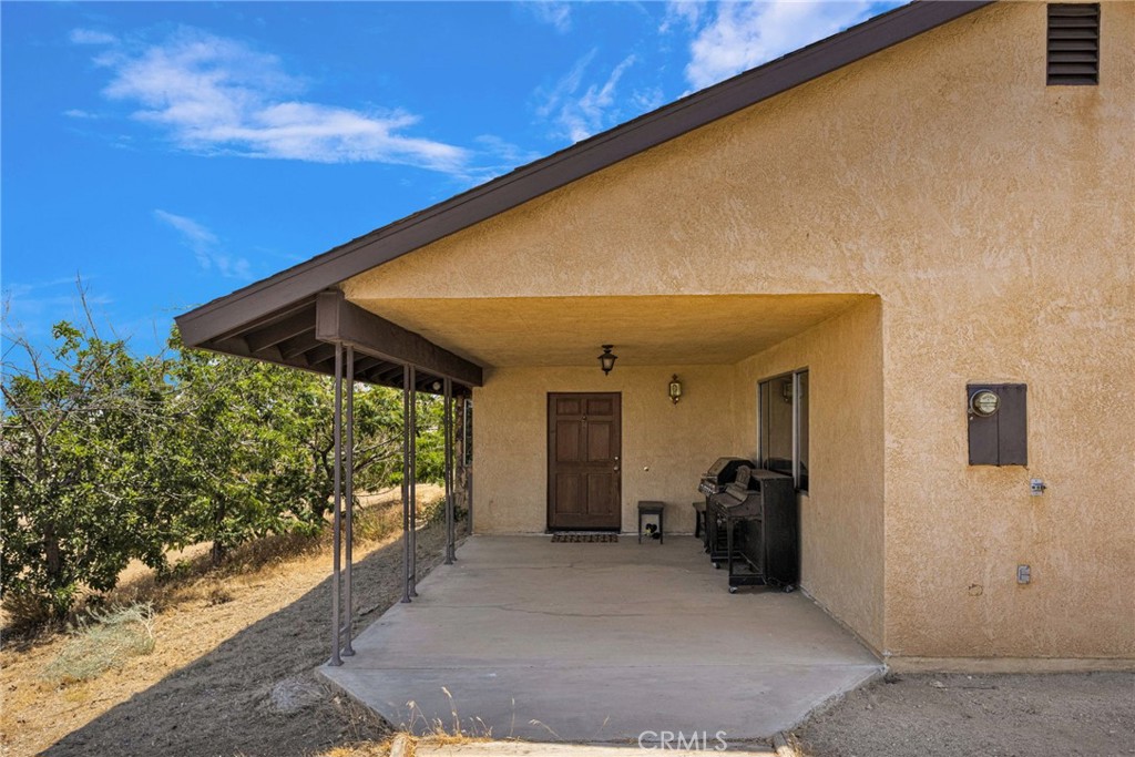8970 Silver Rock Property Photo 4