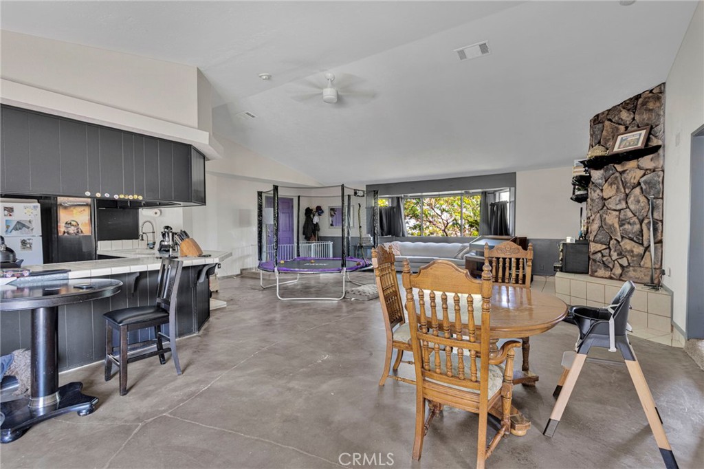 8970 Silver Rock Property Photo 5